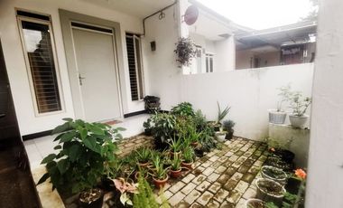 Di Sewakan Rumah 3 Kamar Siap Huni Dekat Tol di Taman Kopo Indah Bandung