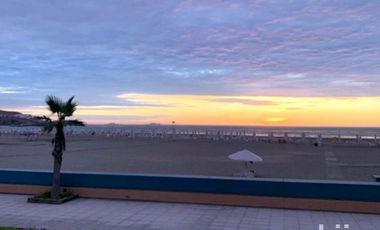 PRECIOSA CASA DE PLAYA EN PRIMERA FILA EN VENTA EN CONDOMINIO PRIVADO KM 121