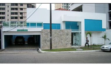Casa de uso comercial en El Carmen (ID 12112)
