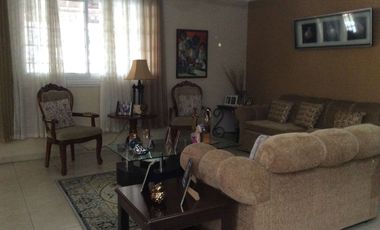 Se vende hermosa casa en Nuevo Reparto de Panamá $235,000 AM