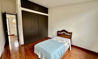 casa en arriendo en villa de los pinos. Cod A6001