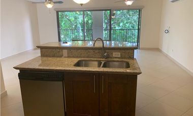 SE VENDE APARTAMENTO 3 REC CON L/B EN EMBASSY CLUB COURTYARD