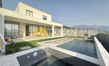 Casa en arriendo de 3 dormitorios Lo Barnechea Huinganal