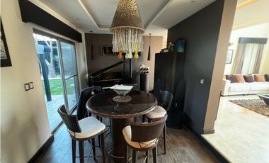 Casa Venta Premium en Zona Plateada con Jardín y Oficina de 2 Niveles