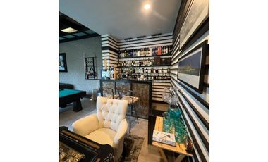 Casa Venta Premium en Zona Plateada con Jardín y Oficina de 2 Niveles