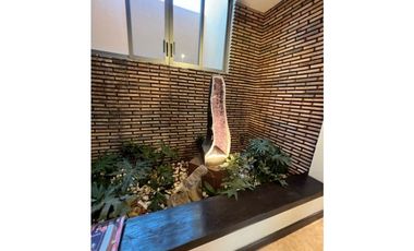 Casa Venta Premium en Zona Plateada con Jardín y Oficina de 2 Niveles