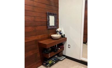 Casa Venta Premium en Zona Plateada con Jardín y Oficina de 2 Niveles