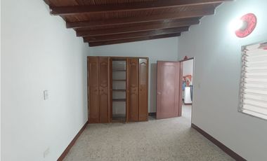 Casa Comercial en Arriendo Medellin Sector Calasanz