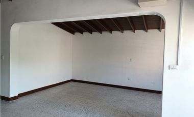 Casa Comercial en Arriendo Medellin Sector Calasanz