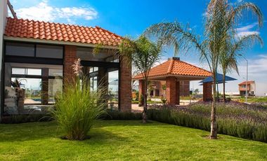 Venta de casa PREMIUM con baño en cada recamara ( Completamente equipada)