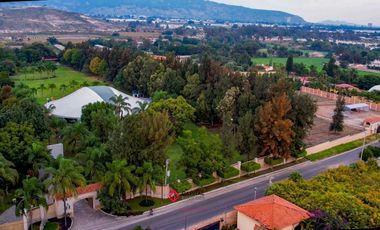 Propiedad para Inversión Salón de Eventos san Isidro Mazatepec Zona Sur Galerías