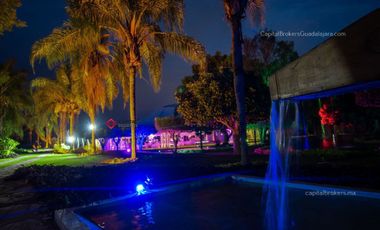 Propiedad para Inversión Salón de Eventos san Isidro Mazatepec Zona Sur Galerías