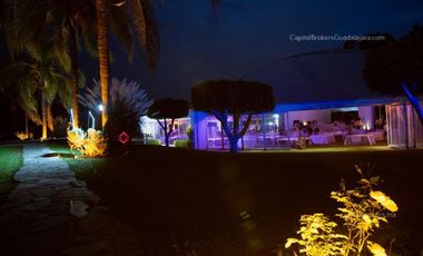 Propiedad para Inversión Salón de Eventos san Isidro Mazatepec Zona Sur Galerías