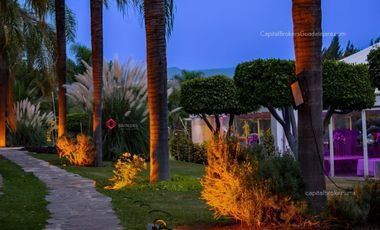 Propiedad para Inversión Salón de Eventos san Isidro Mazatepec Zona Sur Galerías