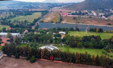 Propiedad para Inversión Salón de Eventos san Isidro Mazatepec Zona Sur Galerías