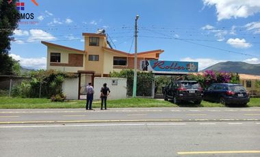 Venta de casa en Ibarra sector Laguna de Yahuarcocha