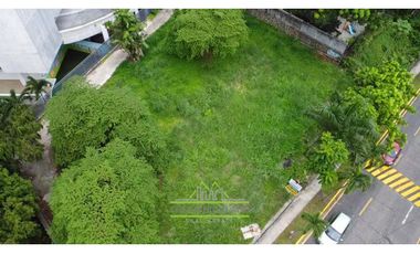 Se Vende Terreno de 1,374m2 en el Cangrejo