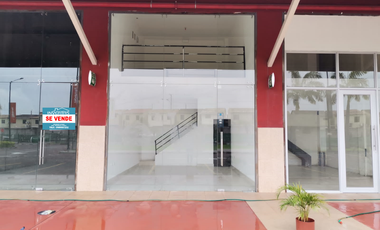 Alquiler de local comercial en el C.C. OASIS, 42 m2, ave Narcisa de Jesús