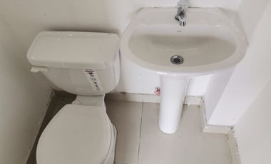 Alquiler de local comercial en el C.C. OASIS, 42 m2, ave Narcisa de Jesús
