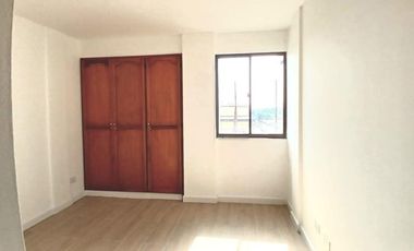 apartamento en venta en la elvira. Cod V4829