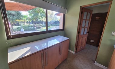 Casa en arriendo de 4 dorm. en Los Angeles