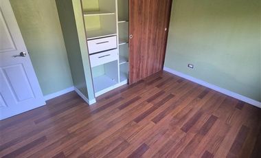 Casa en arriendo de 4 dorm. en Los Angeles