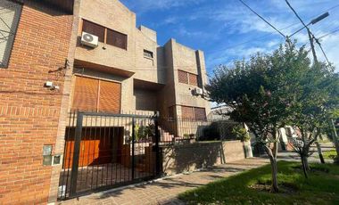 Casa en venta en Avellaneda Oeste