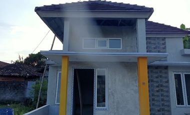 RUMAH DESAIN MEWAH TANDINGAN TERLARI DEKAT CANDI PRAMBANAN