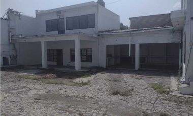 TERRENO EN VENTA CON CONSTRUCCIÓN CESION DE DERECHOS ACATLIPA