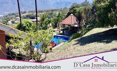 Quinta de venta- Yunguilla, 10000m2* Terreno 3 dormitorios, piscina.