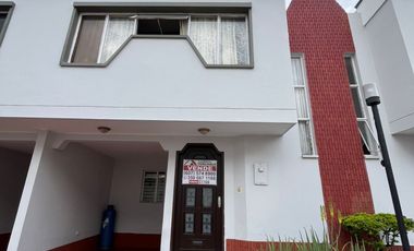 casa en venta en quinta oriental. Cod V5031