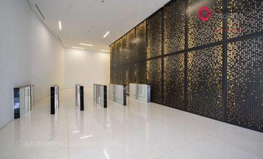 Oficina de Lujo en Venta zona andares piso completo