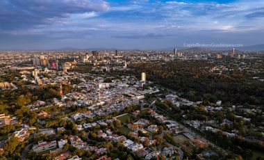 Oficina de Lujo en Venta zona andares piso completo