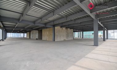 Oficina de Lujo en Venta zona andares piso completo