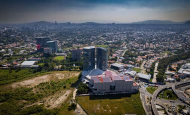 Oficina de Lujo en Venta zona andares piso completo