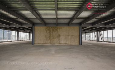 Oficina de Lujo en Venta zona andares piso completo