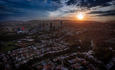 Oficina de Lujo en Venta zona andares piso completo