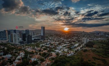 Oficina de Lujo en Venta zona andares piso completo