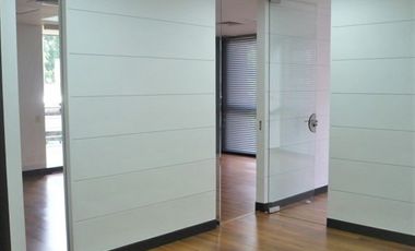 PR12704 SE VENDE OFICINA EN SECTOR LA FLORIDA - EL POBLADO