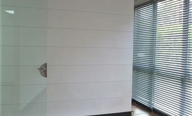 PR12704 SE VENDE OFICINA EN SECTOR LA FLORIDA - EL POBLADO