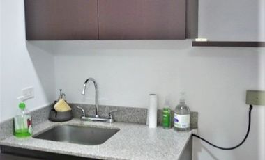PR12704 SE VENDE OFICINA EN SECTOR LA FLORIDA - EL POBLADO