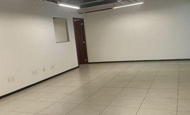 Excelente Oficina Acondicionada en Renta 1706m2. La Viga