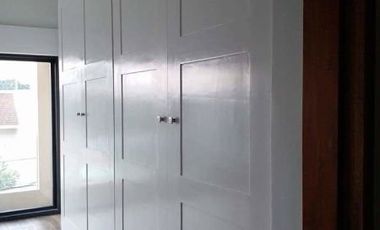 TOWN HOUSE IN AFPOVAI TAGUIG CITY