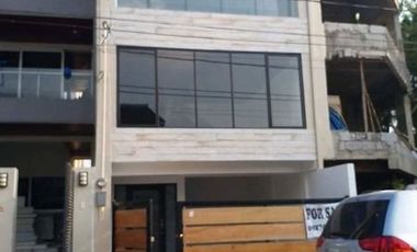 TOWN HOUSE IN AFPOVAI TAGUIG CITY
