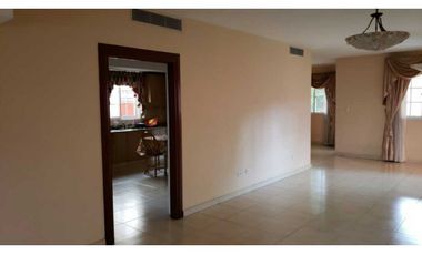Se vende casa en Rainforest Village PH Las Huacas