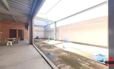 local en arriendo en la america. Cod A6044