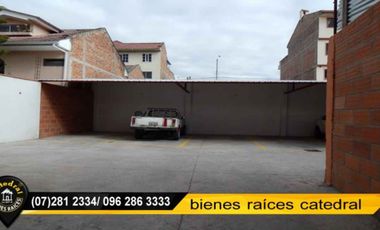 Casa de venta en Ordoñez Lasso, Cerca del Hotel Oro Verde – código:17090