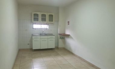 edificio en arriendo en san felipe-barrios unidos. Cod A109267