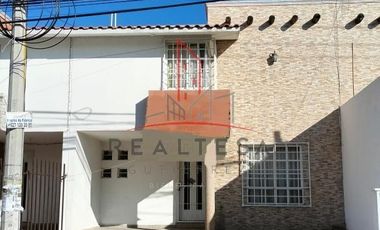 Casa Venta Avellano San Juan del Rio 2'260'000 ArmBar RJG