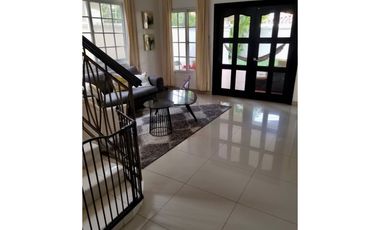 SE ALQUILA HERMOSA CASA EN COSTA SUR AM